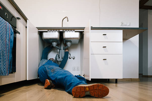 Professional Pipe Repair technician working in Ferndale, MD